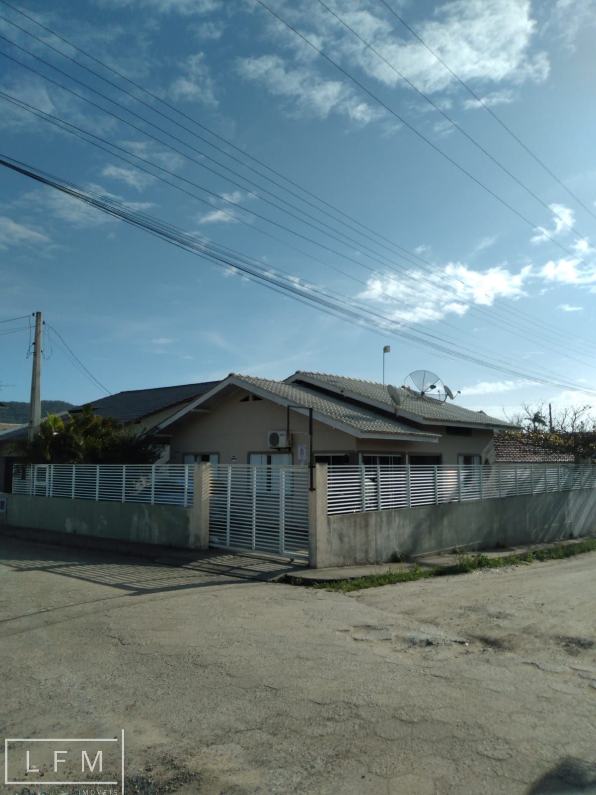 Casa 3 dormitórios à venda Centro Penha/SC