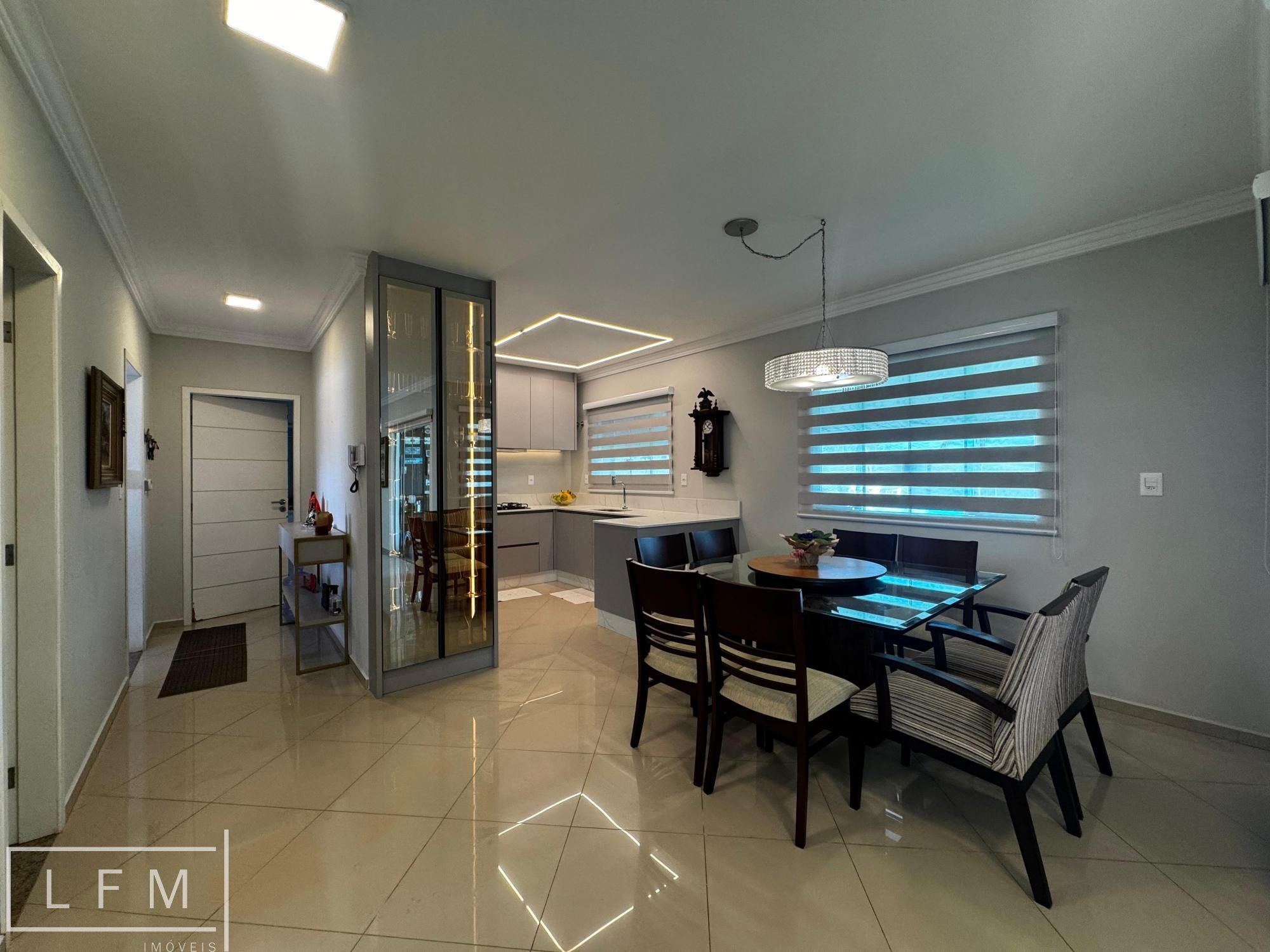 Casa, 3 quartos, 315 m² - Foto 14