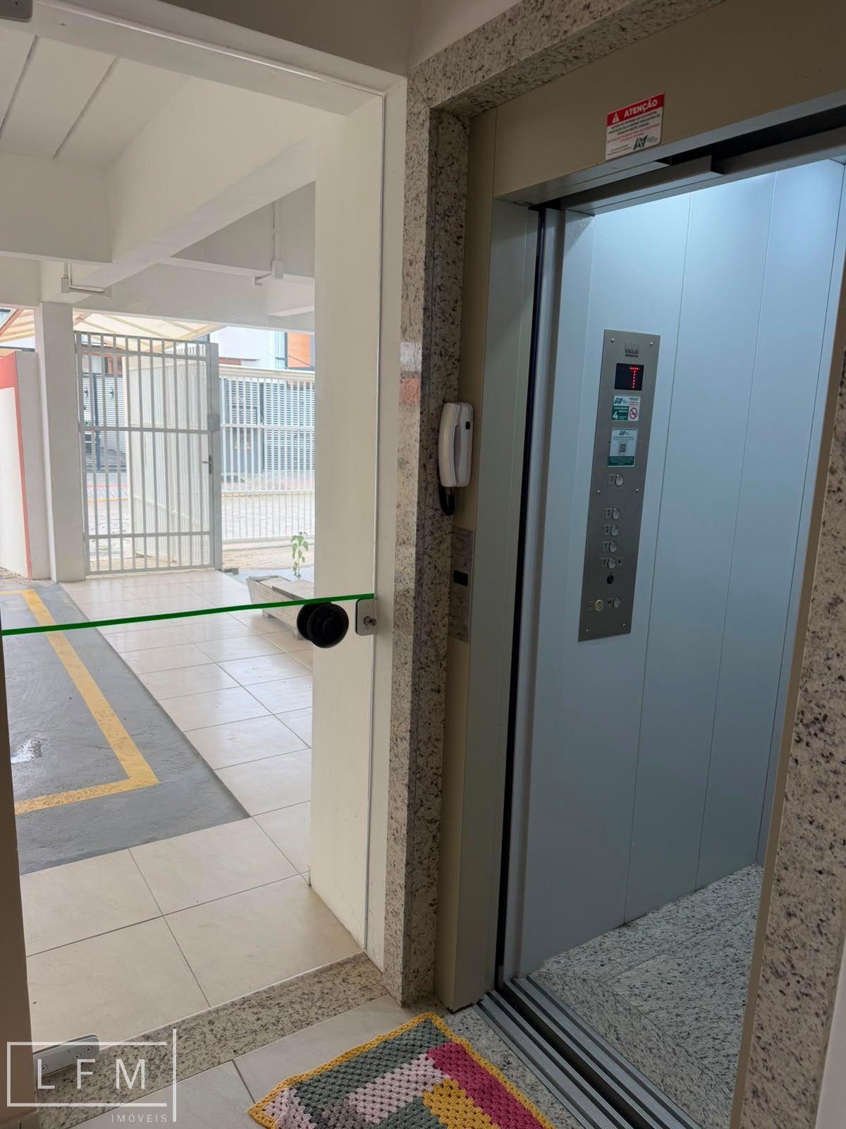 Apartamento em Balneario Picarras Sc locacao anual