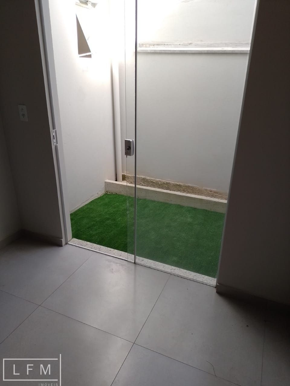 Casa à venda com 2 quartos, 62m² - Foto 32