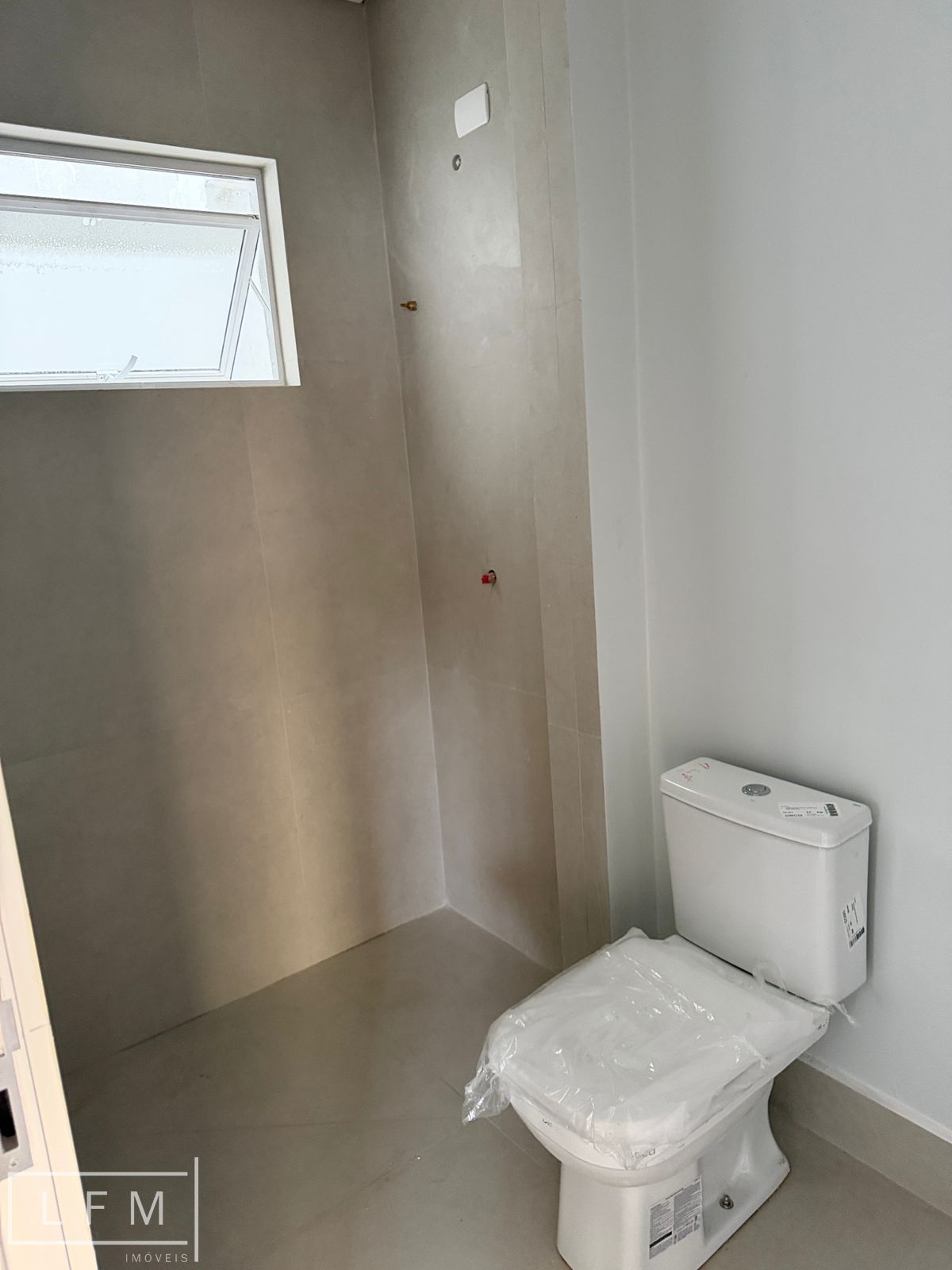Apartamento em Balneário Piçarras Sc.