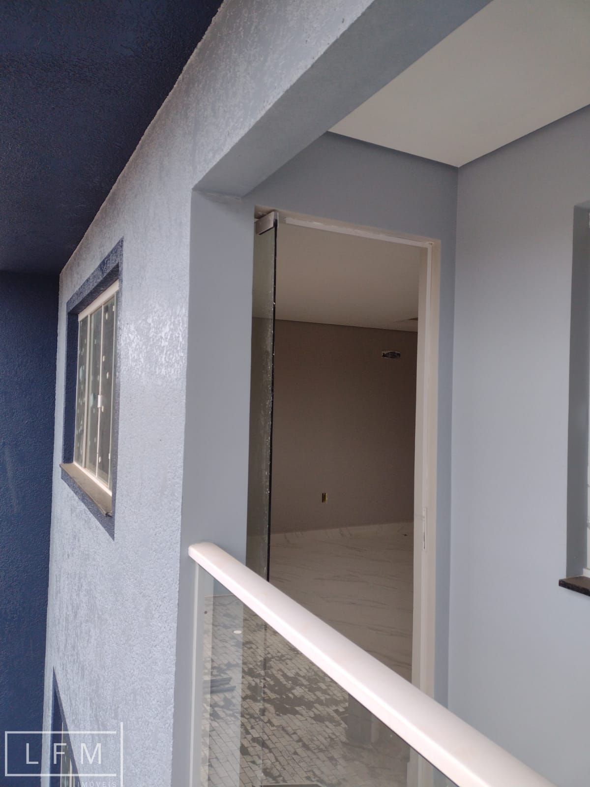 Apartamento à venda com 3 quartos, 84m² - Foto 2