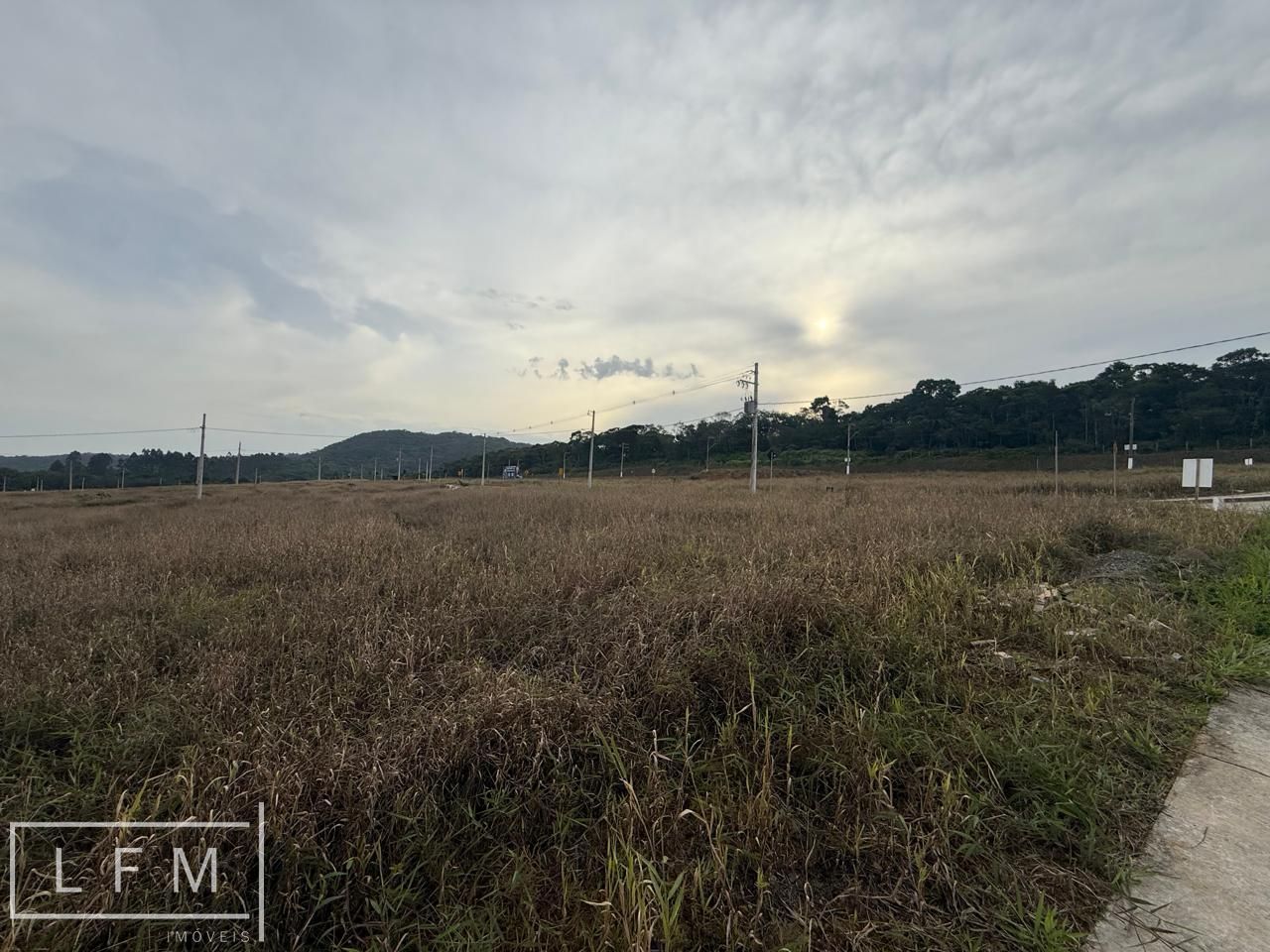 Terreno de esquina pronto para construir em balneário piçarr