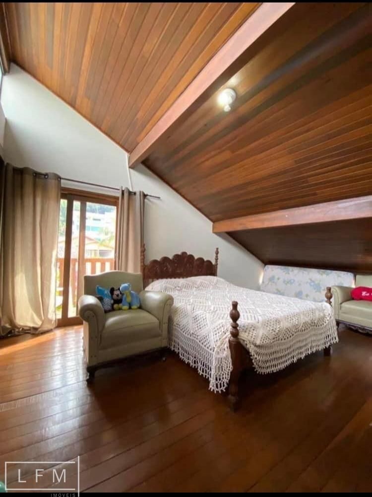 Casa à venda com 3 quartos, 176m² - Foto 16