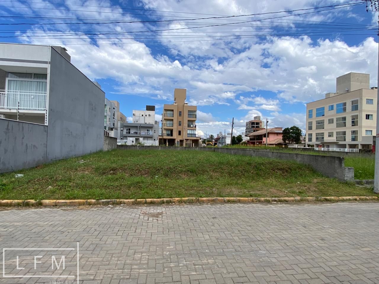 Terreno/Lote à venda  no Itacolomi - Balneário Piçarras, SC. Imóveis