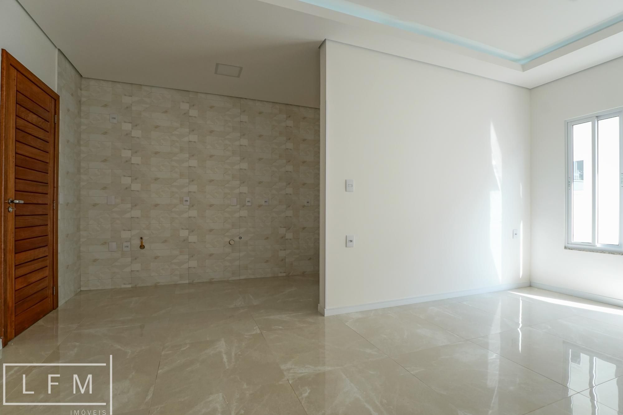 Casa à venda com 3 quartos, 74m² - Foto 7