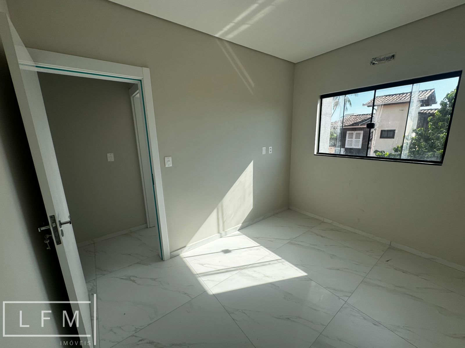 Apartamento perto da praia em barra velha sc