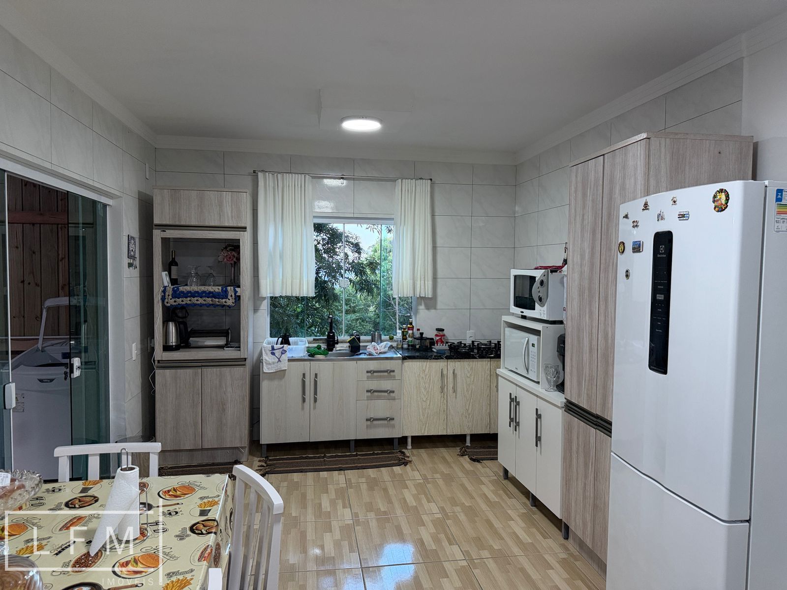 Casa no interior de barra velha