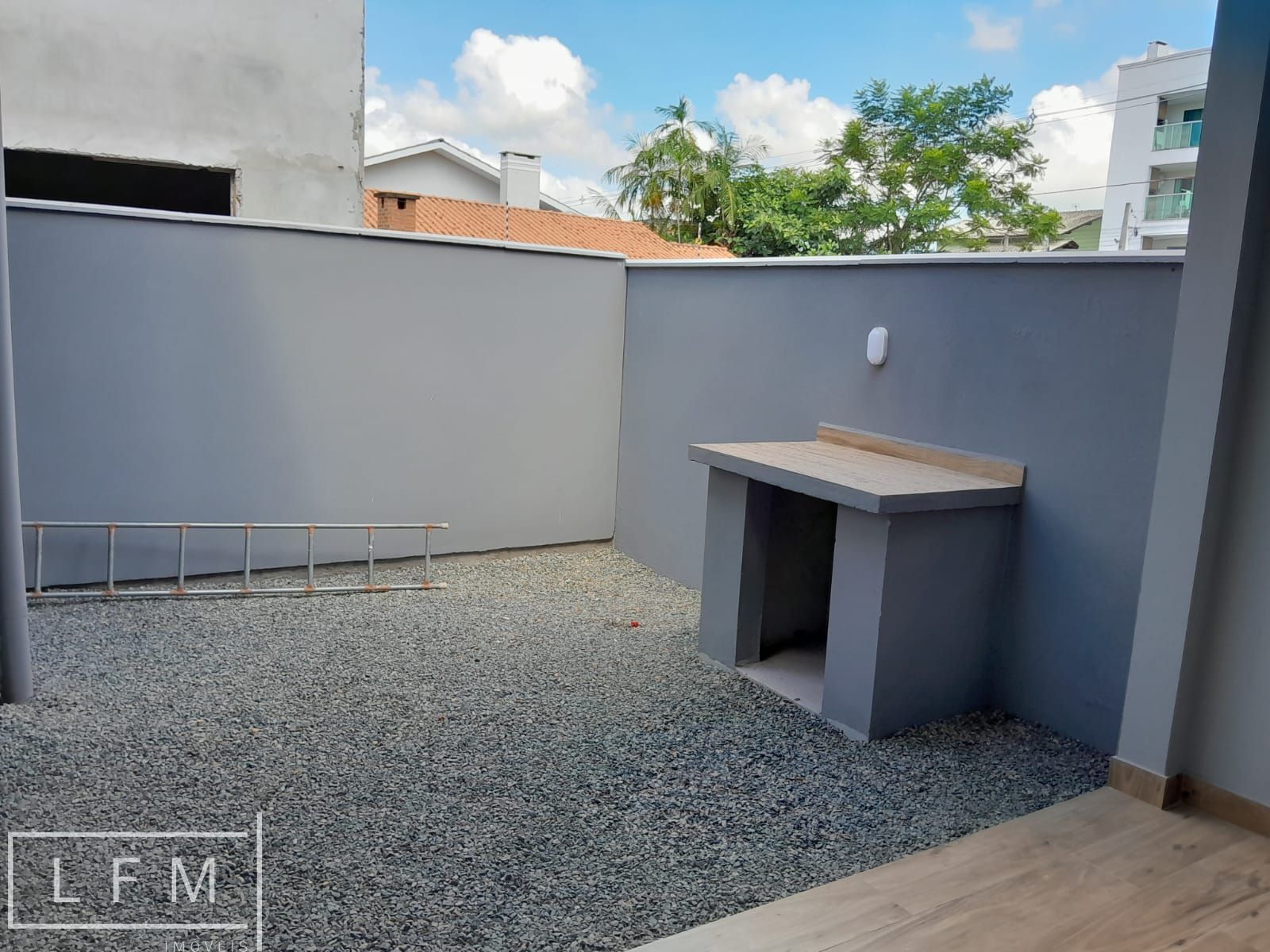 Casa à venda com 3 quartos, 99m² - Foto 19