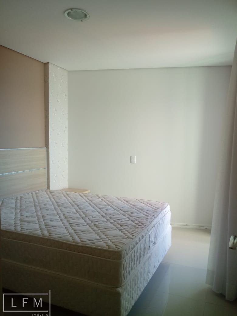 Apartamento à venda com 3 quartos, 128m² - Foto 21