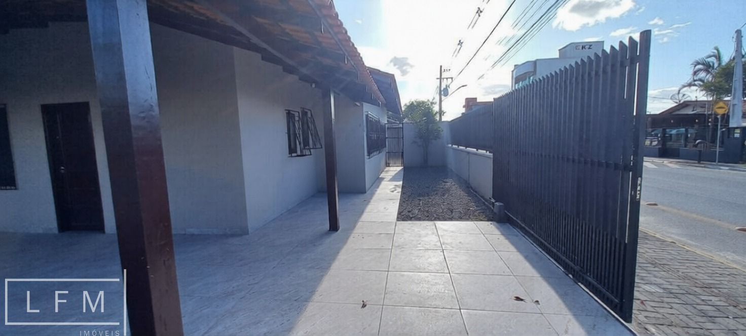 Casa com 3 Dormitórios à venda, 100 m² por R$ 1.100.000,00 Casa com 3 Dormitórios à venda, 100 m² por R$ 1.100.000,00