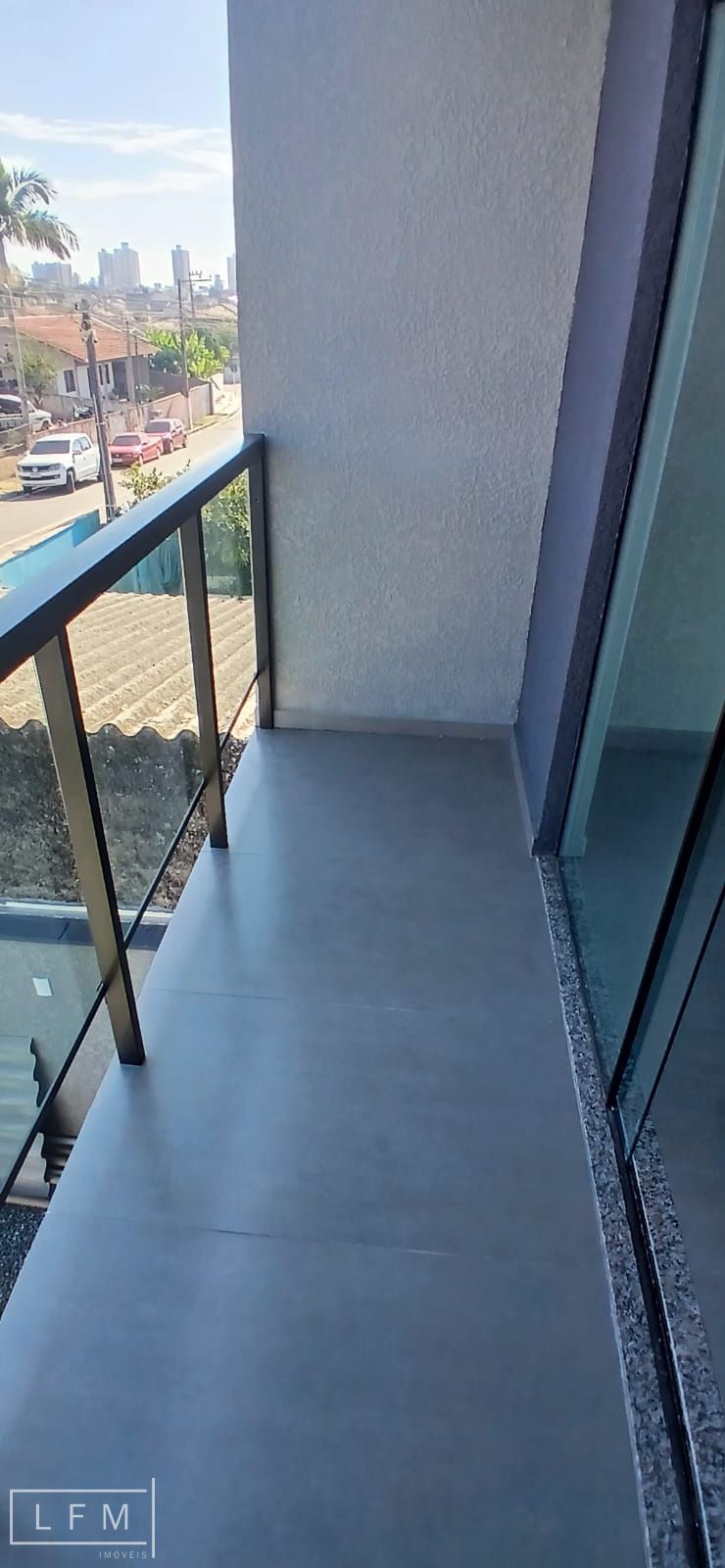 Sobrado geminado pronto para morar em Balneário Piçarras Sc