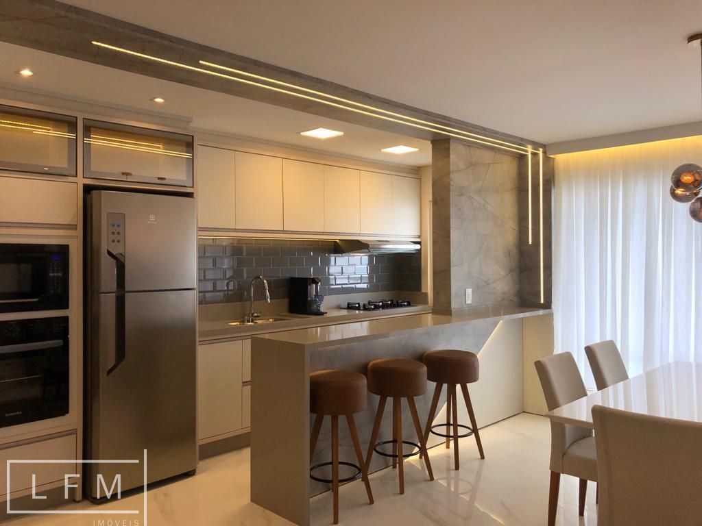 Apartamento à venda com 3 quartos, 122m² - Foto 9
