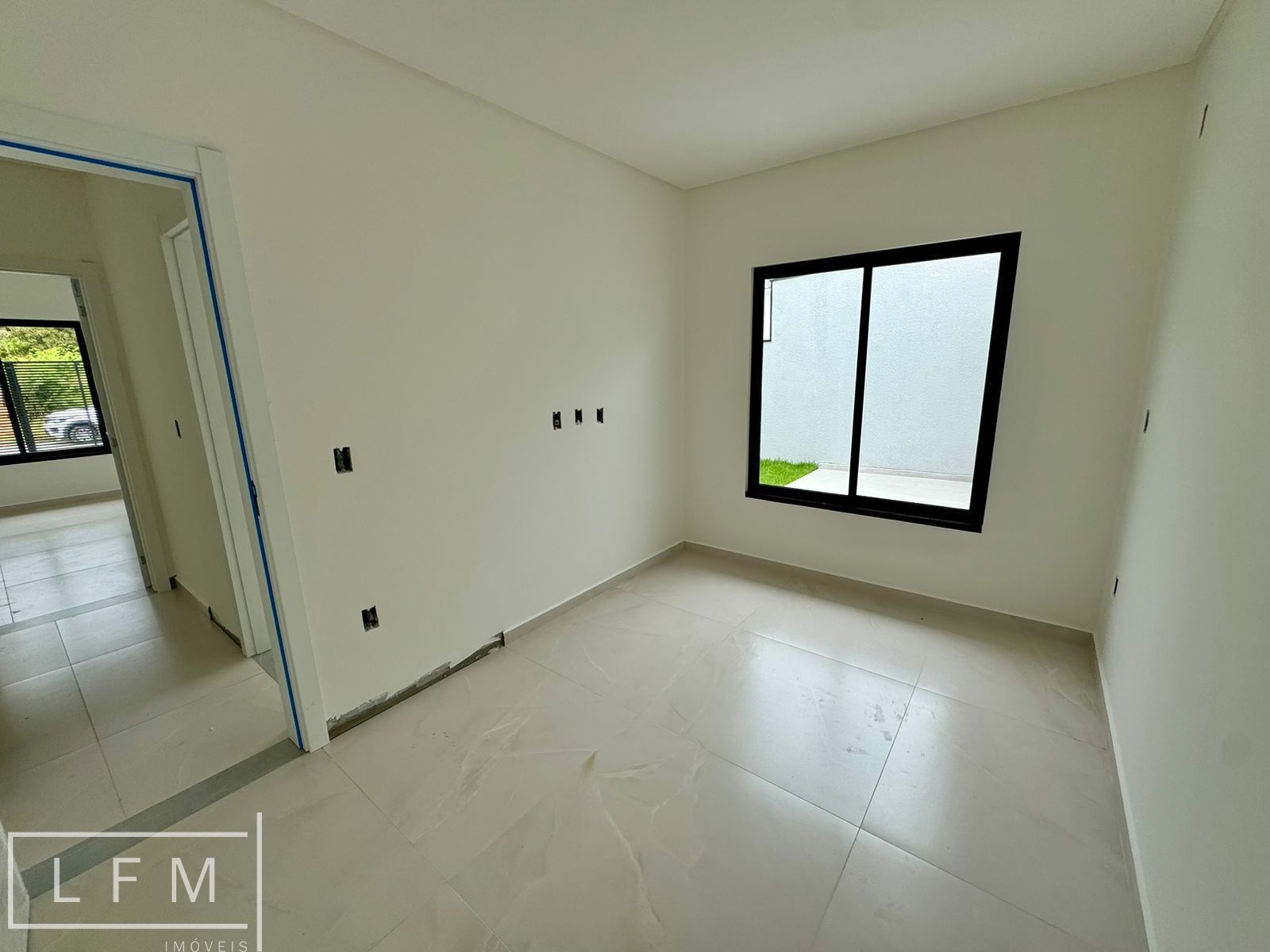 Casa à venda com 3 quartos, 85m² - Foto 11