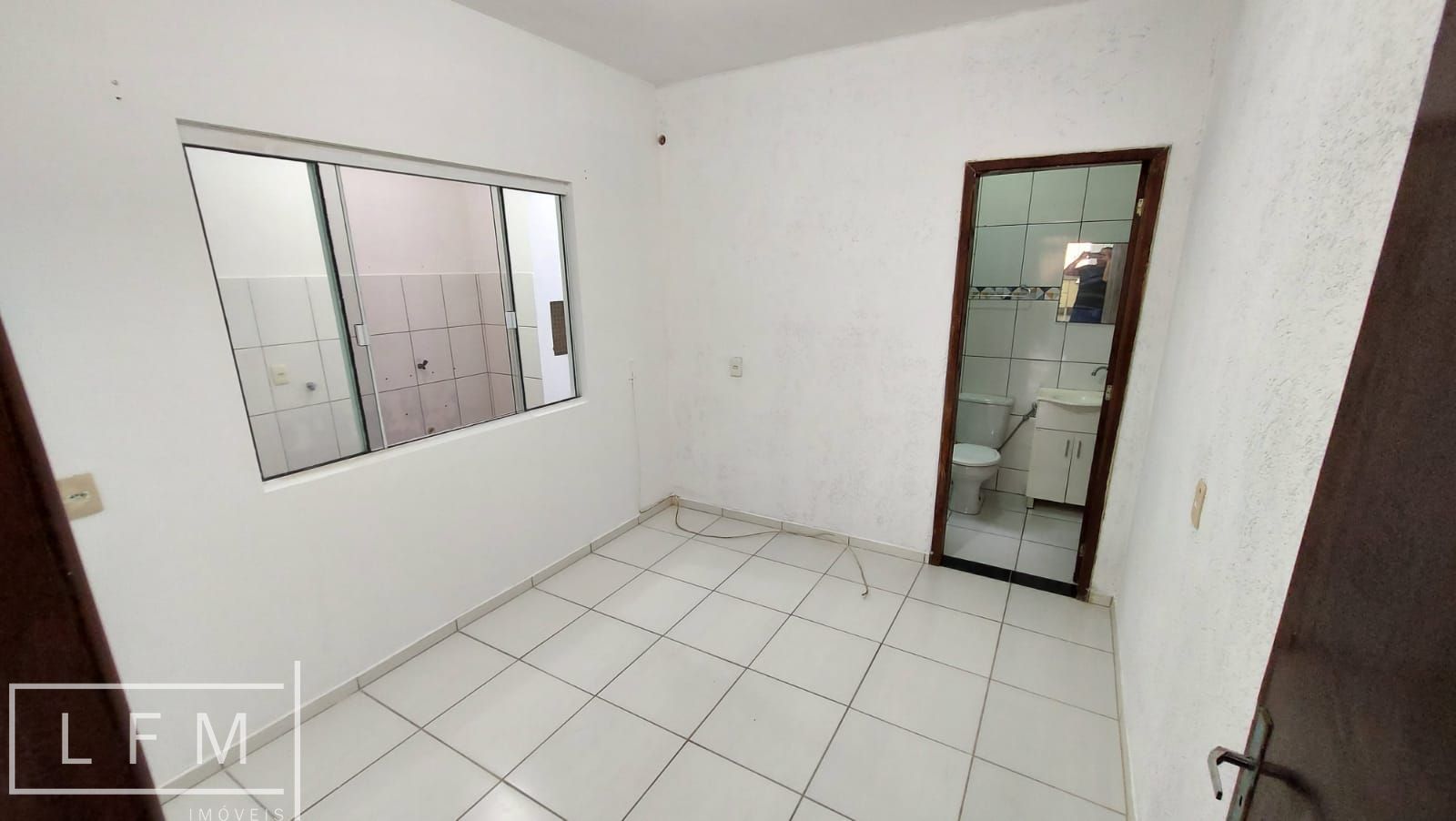 Casa à venda com 2 quartos, 68m² - Foto 14