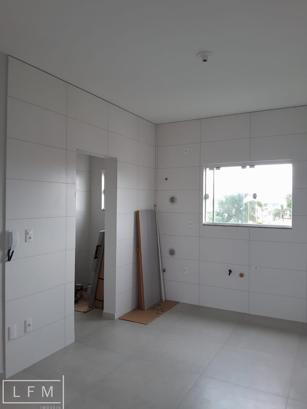 Apartamento à venda com 2 quartos, 75m² - Foto 13