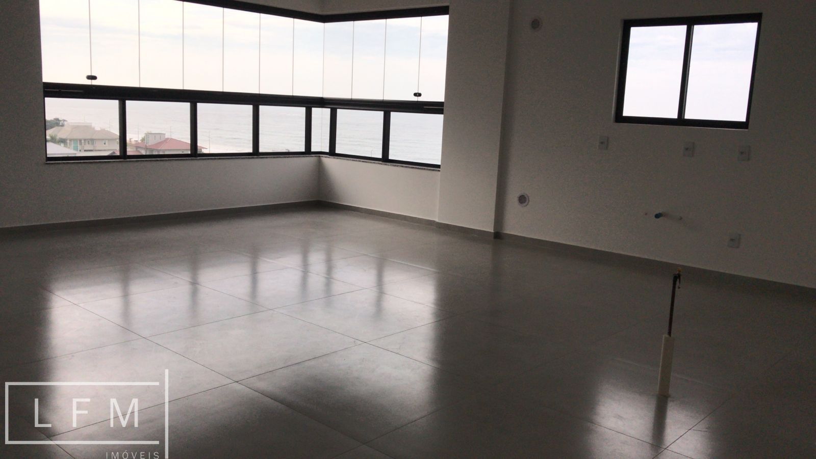 Apartamento à venda com 3 quartos, 139m² - Foto 17