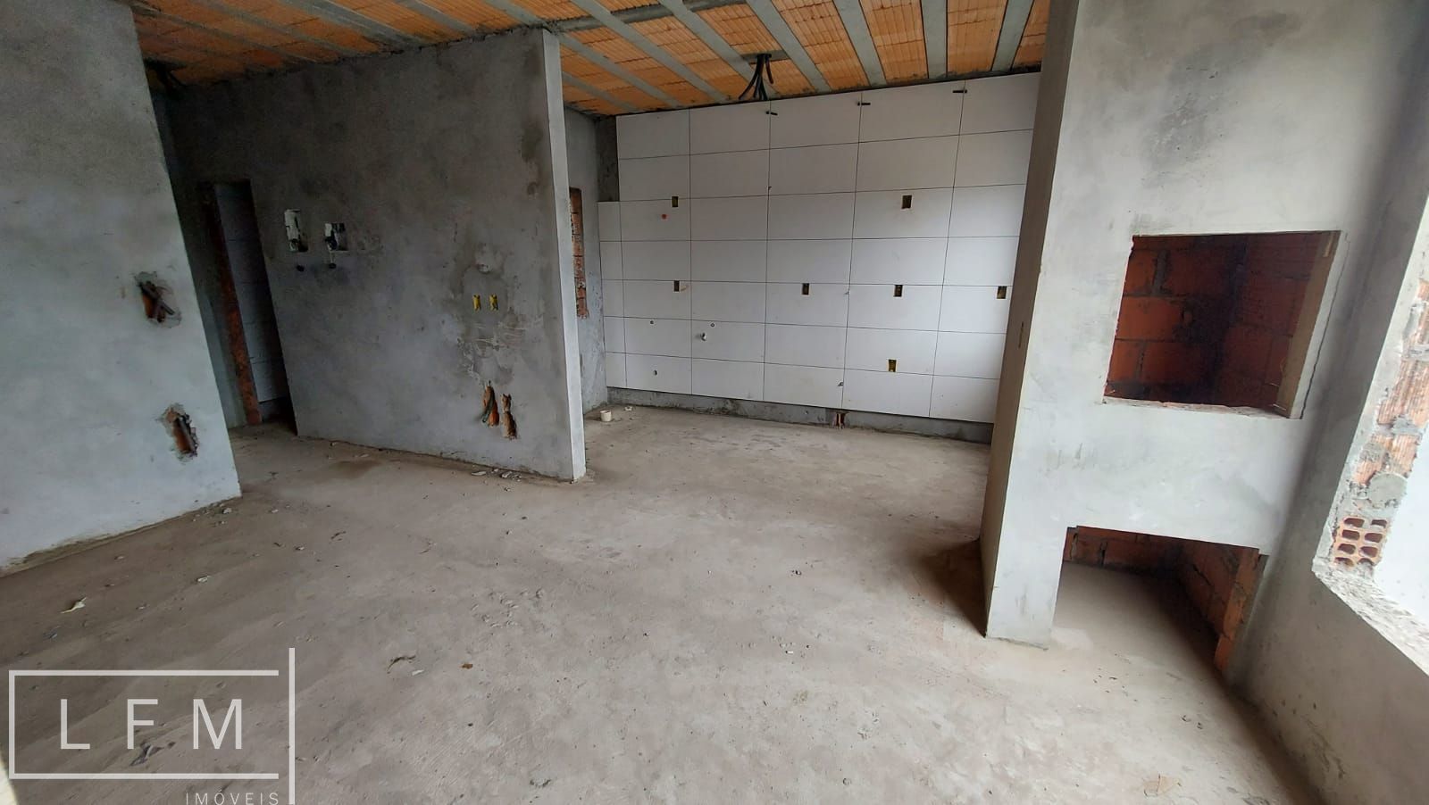 Apartamento com 2 Dormitórios à venda, 69 m² por R$ 399.000,00 Apartamento com 2 Dormitórios à venda, 69 m² por R$ 399.000,00