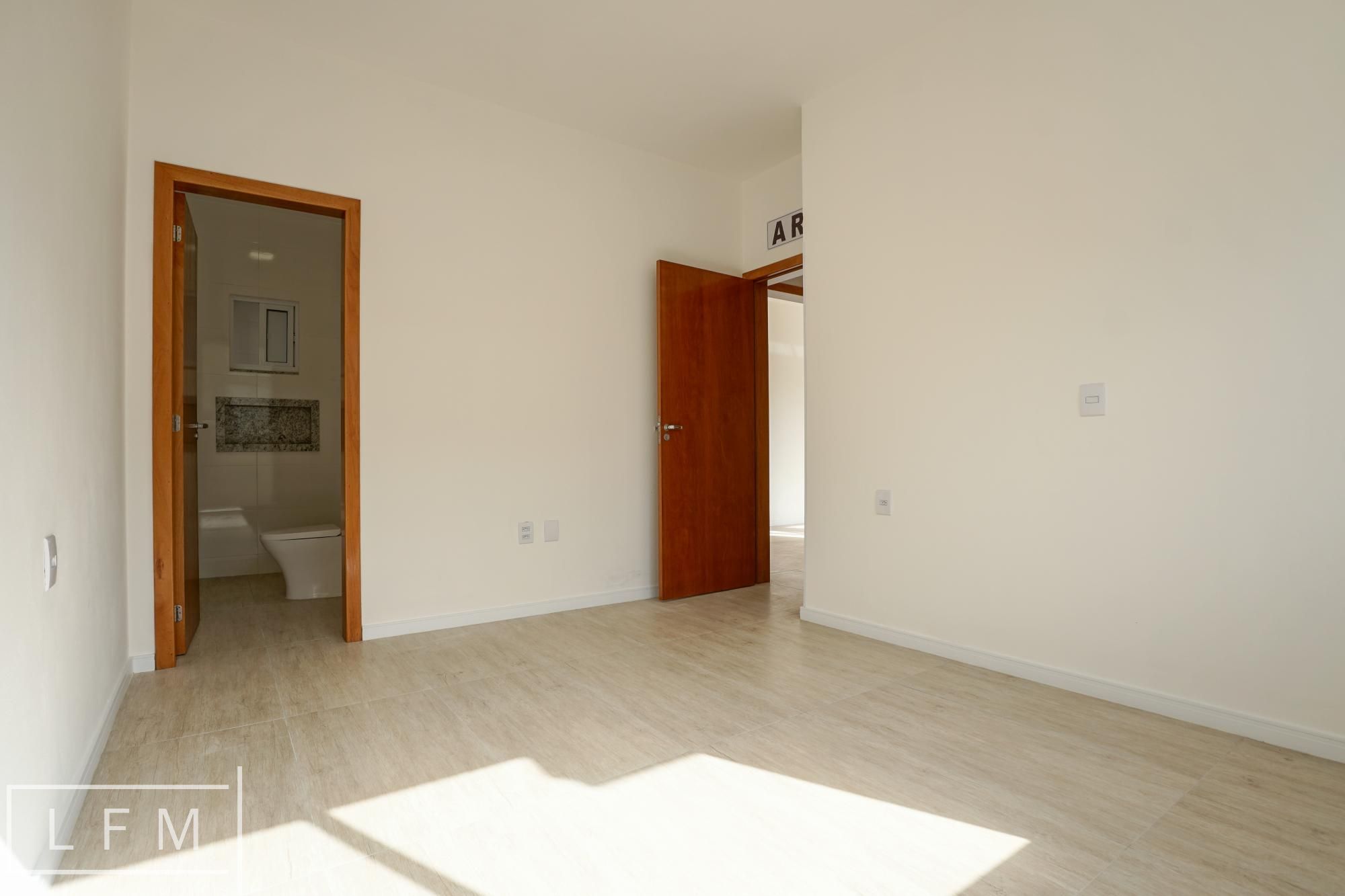 Casa à venda com 3 quartos, 74m² - Foto 16