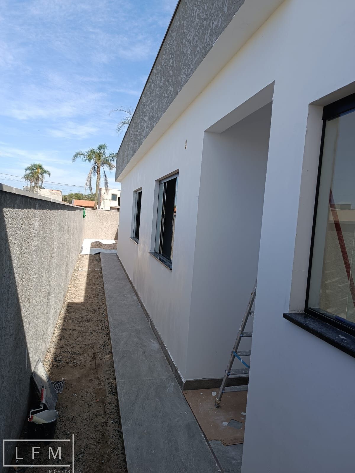 Casa à venda com 3 quartos, 73m² - Foto 17