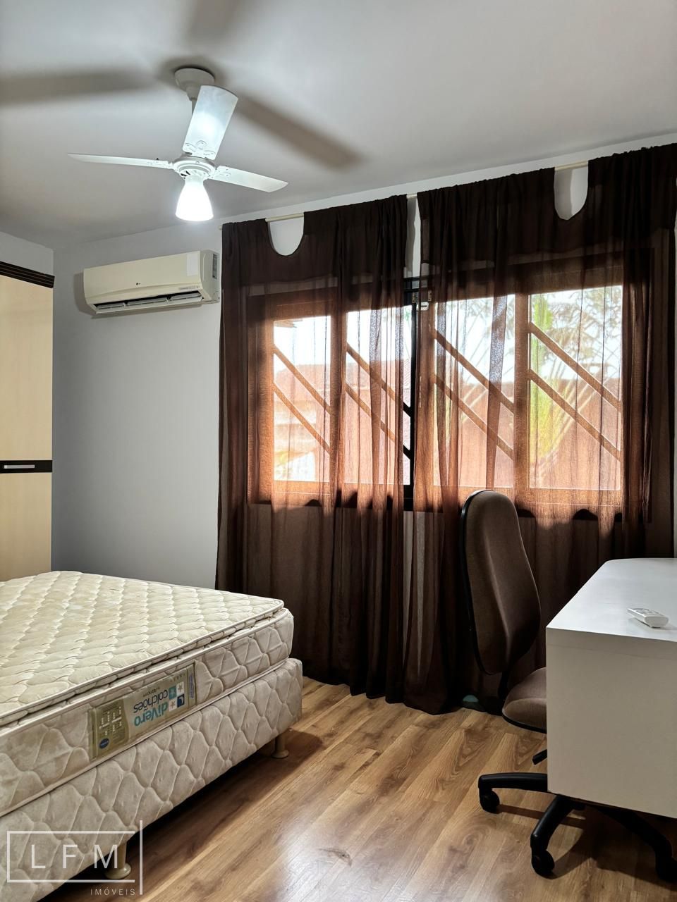 Casa, 4 quartos, 210 m² - Foto 27