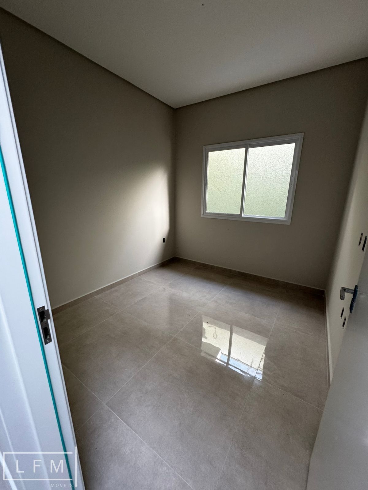 Casa geminada alto padrão pronta para morar em Barra Velha Sc