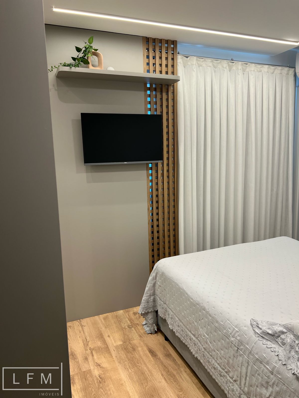 Apartamento novo mobiliado frente mar a venda