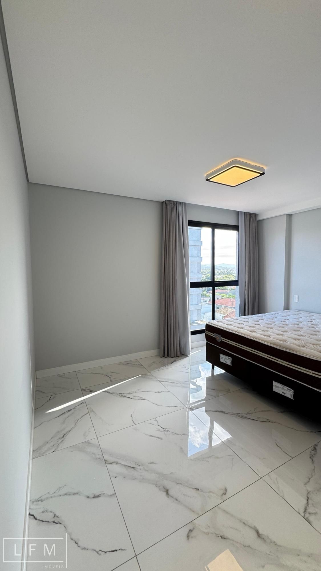 Apartamento novo no centro de balneário piçarras