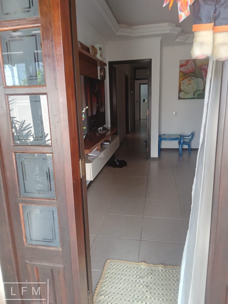 Casa à venda com 4 quartos, 194m² - Foto 13