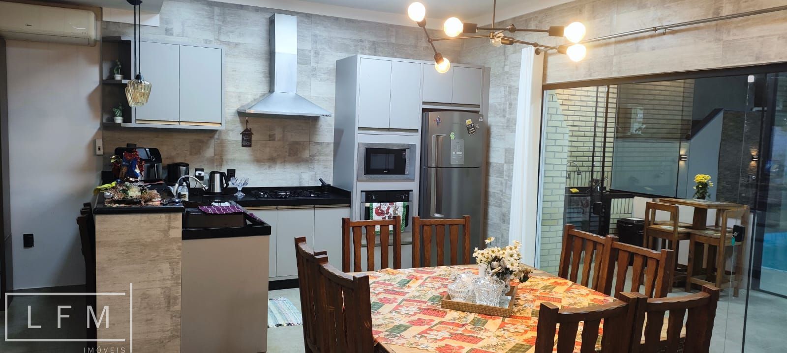 Casa à venda com 3 quartos, 250m² - Foto 22