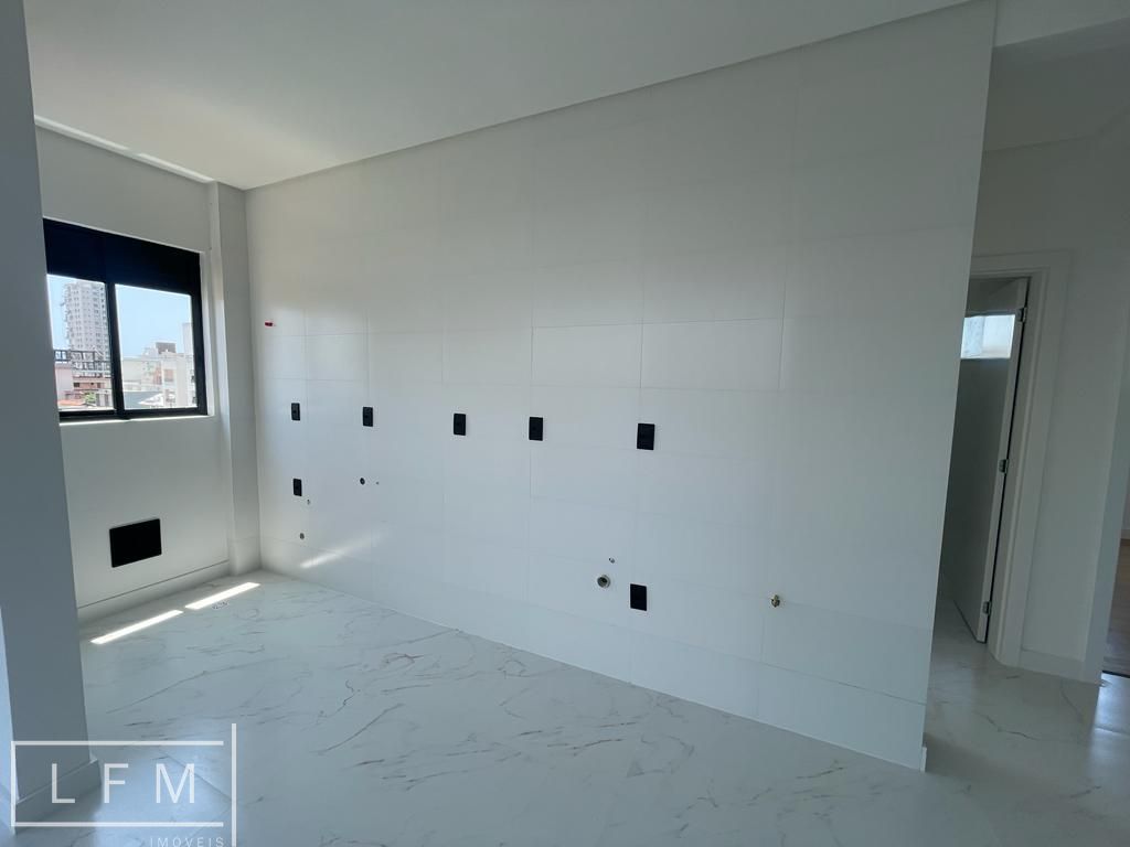 Apartamento à venda com 3 quartos, 106m² - Foto 16