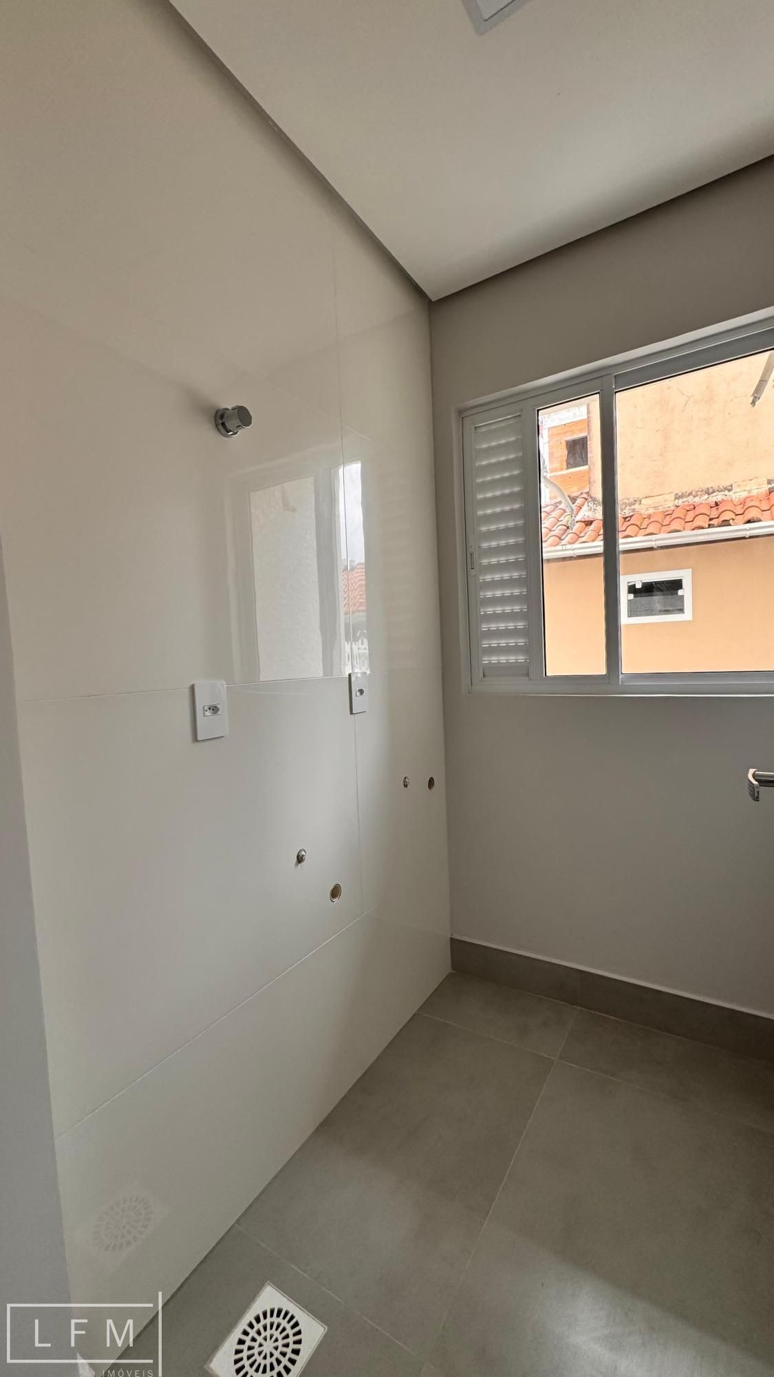 Apartamento à venda com 2 quartos, 70m² - Foto 12