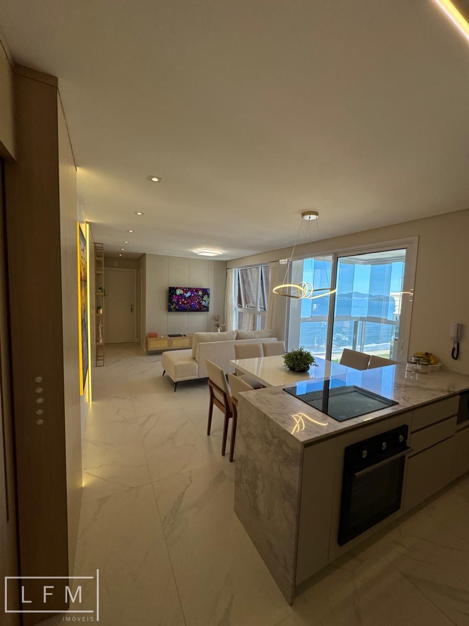 Apartamento frente em Balneário Piçarras SC