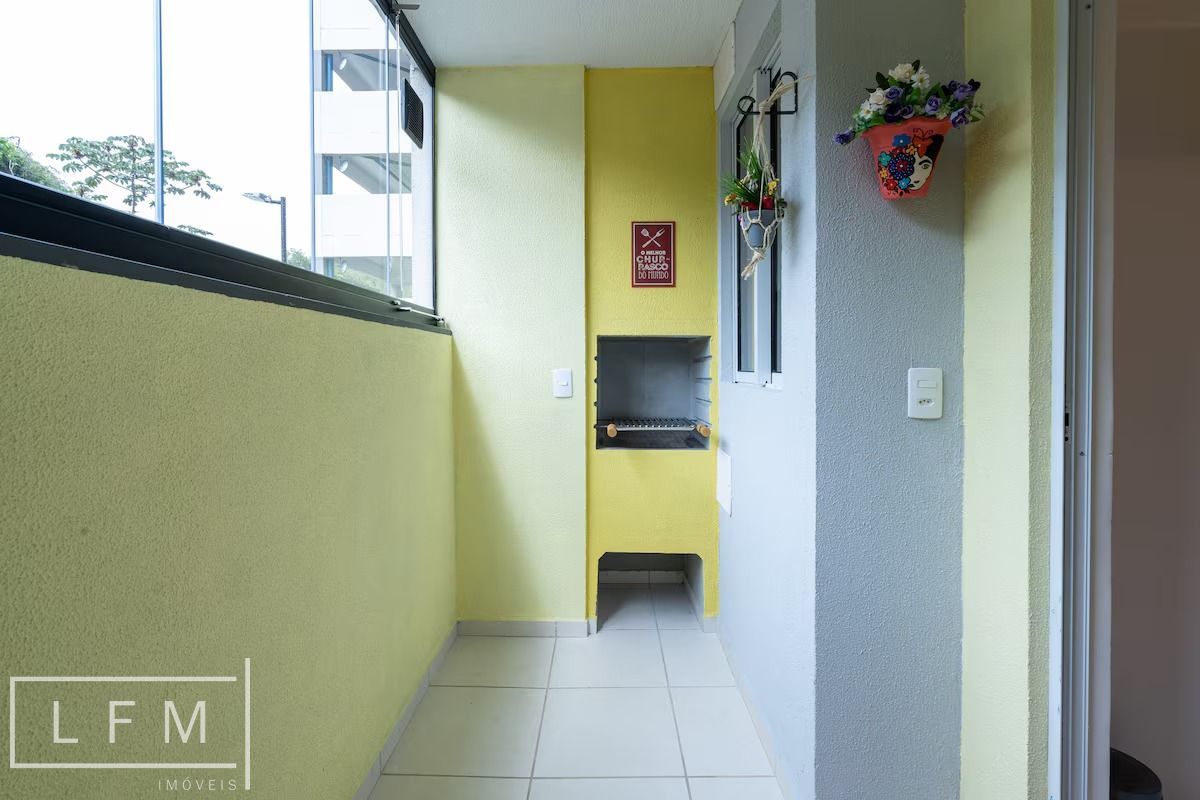 Apartamento mobiliado em home club santorini rogga