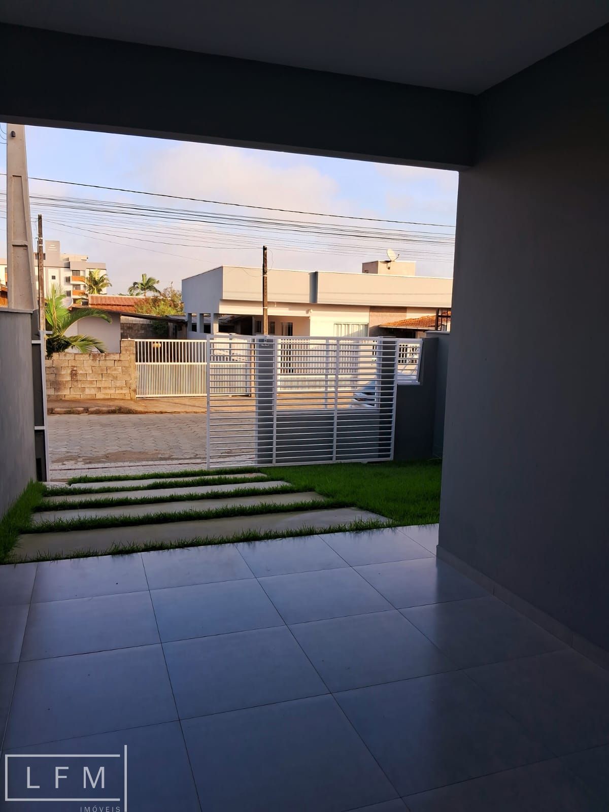 Casa à venda com 2 quartos, 75m² - Foto 5