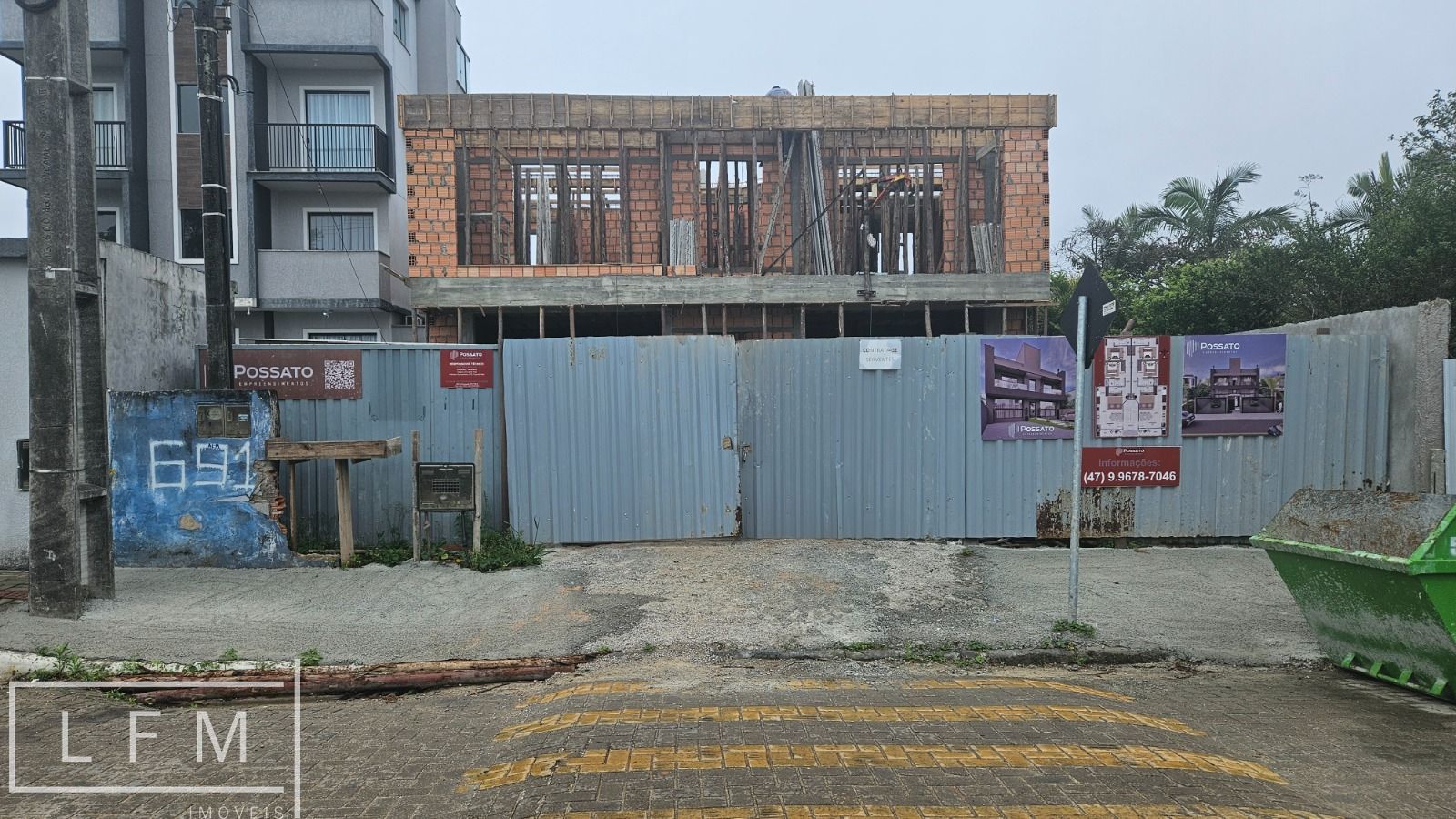 Apartamento à venda  no Itacolomi - Balneário Piçarras, SC. Imóveis