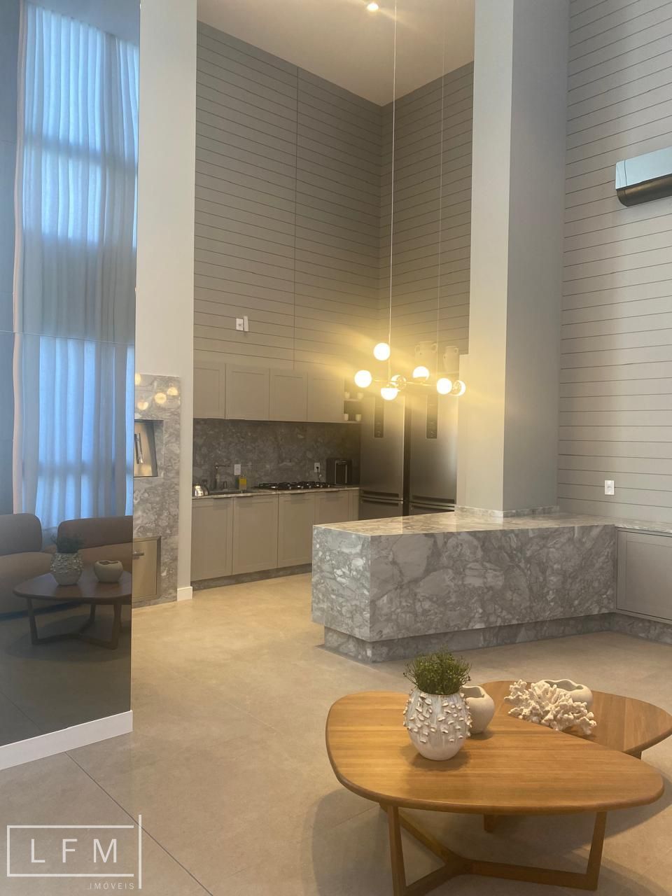 Apartamento frente mar Blue Waves Residences em Balneário Piçarras SC