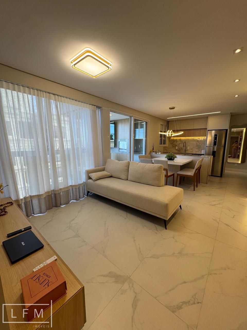 Apartamento frente em Balneário Piçarras SC