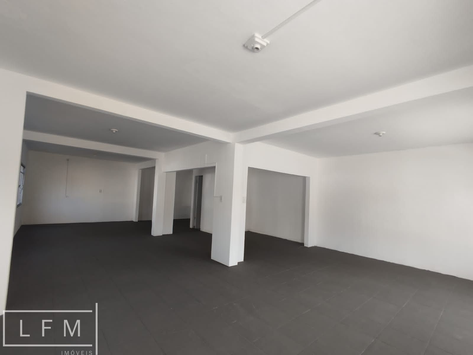 Conjunto Comercial-Sala para alugar com 1 quarto, 83m² - Foto 4