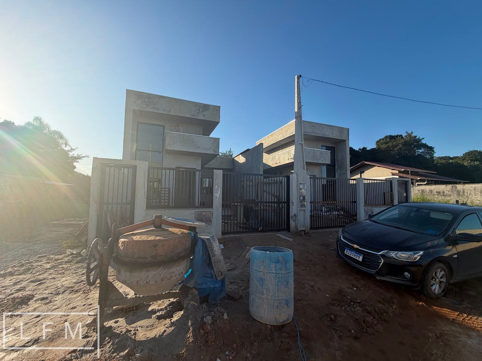 Casa térrea geminada em Balneário Piçarras Sc