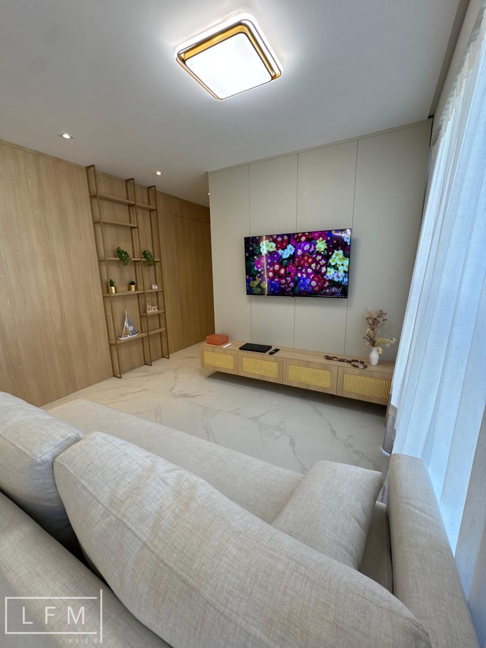 Apartamento frente em Balneário Piçarras SC