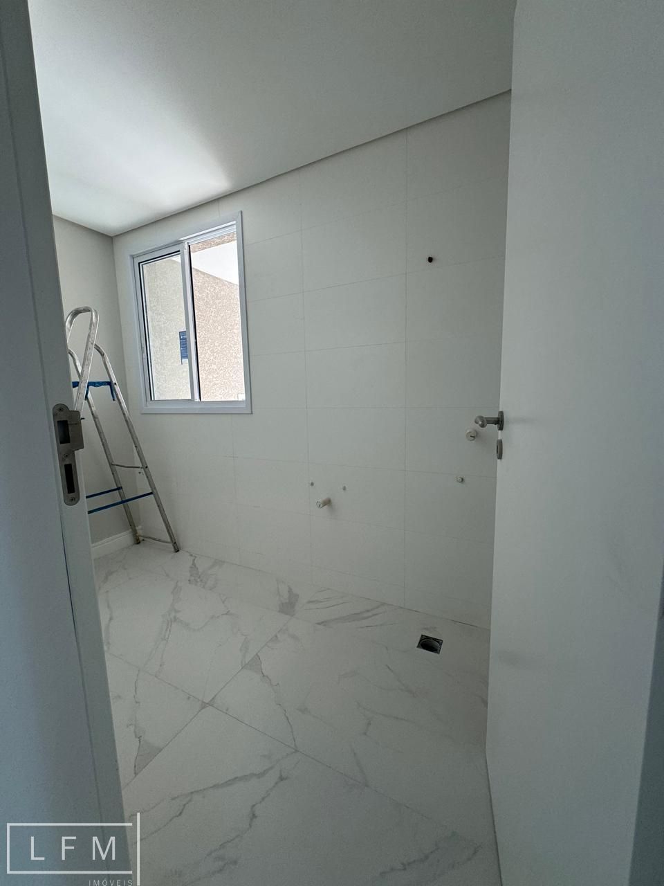 Apartamento à venda com 3 quartos, 140m² - Foto 29