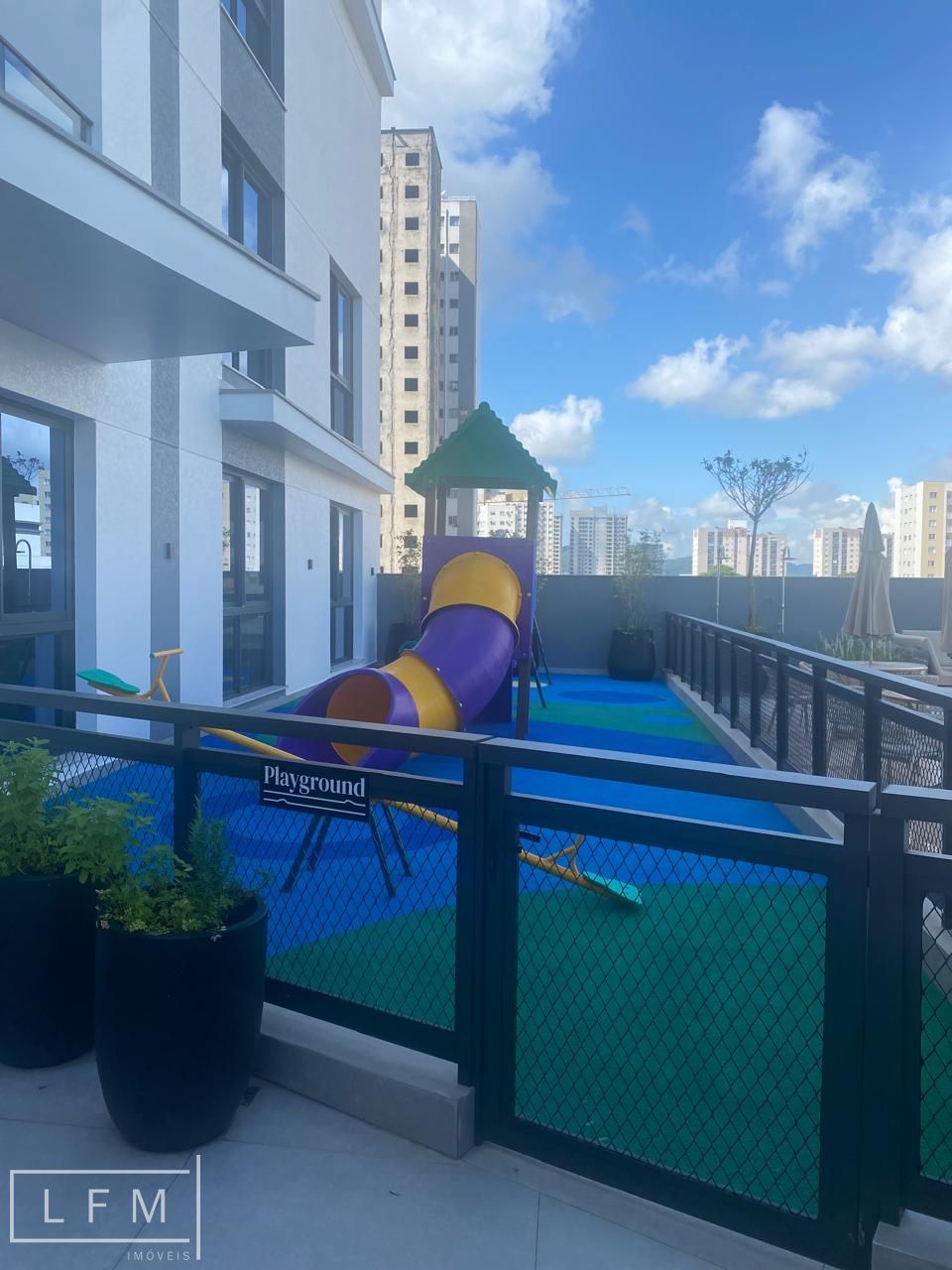 Apartamento frente mar Blue Waves Residences em Balneário Piçarras SC