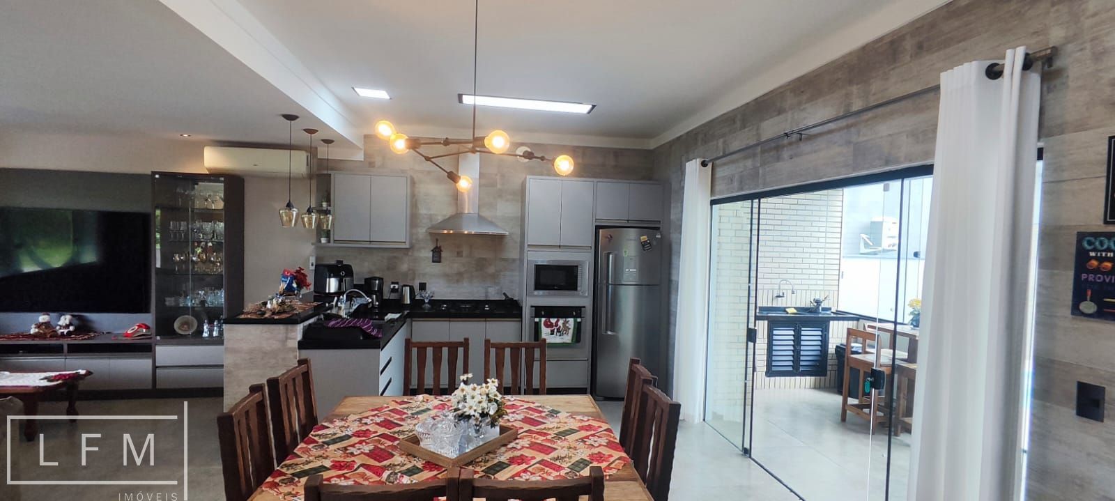 Casa à venda com 3 quartos, 250m² - Foto 19