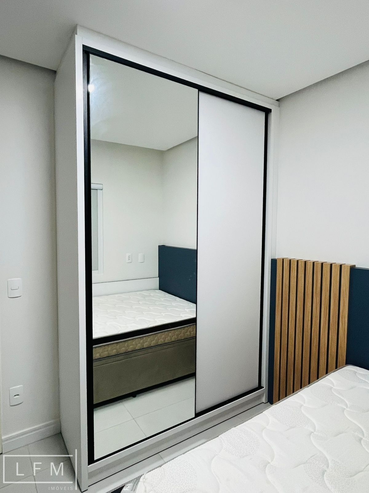 Apartamento finamente mobiliado em proximo do mar em Balneario Picarras Sc