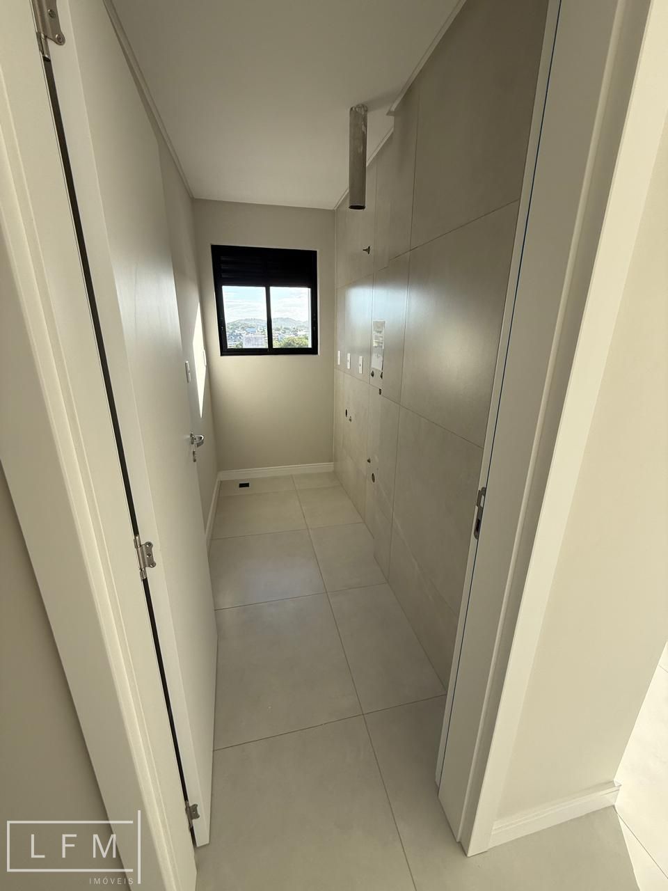 Apartamento pronto para morar no centro de Balneário Piçarras Sc