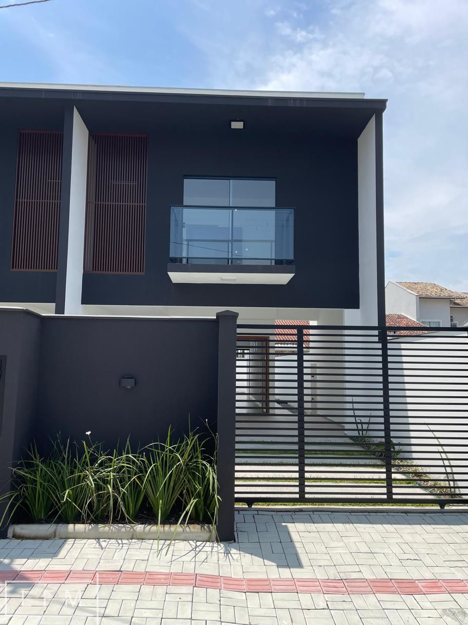 Sobrado à venda  no Itacolomi - Balneário Piçarras, SC. Imóveis