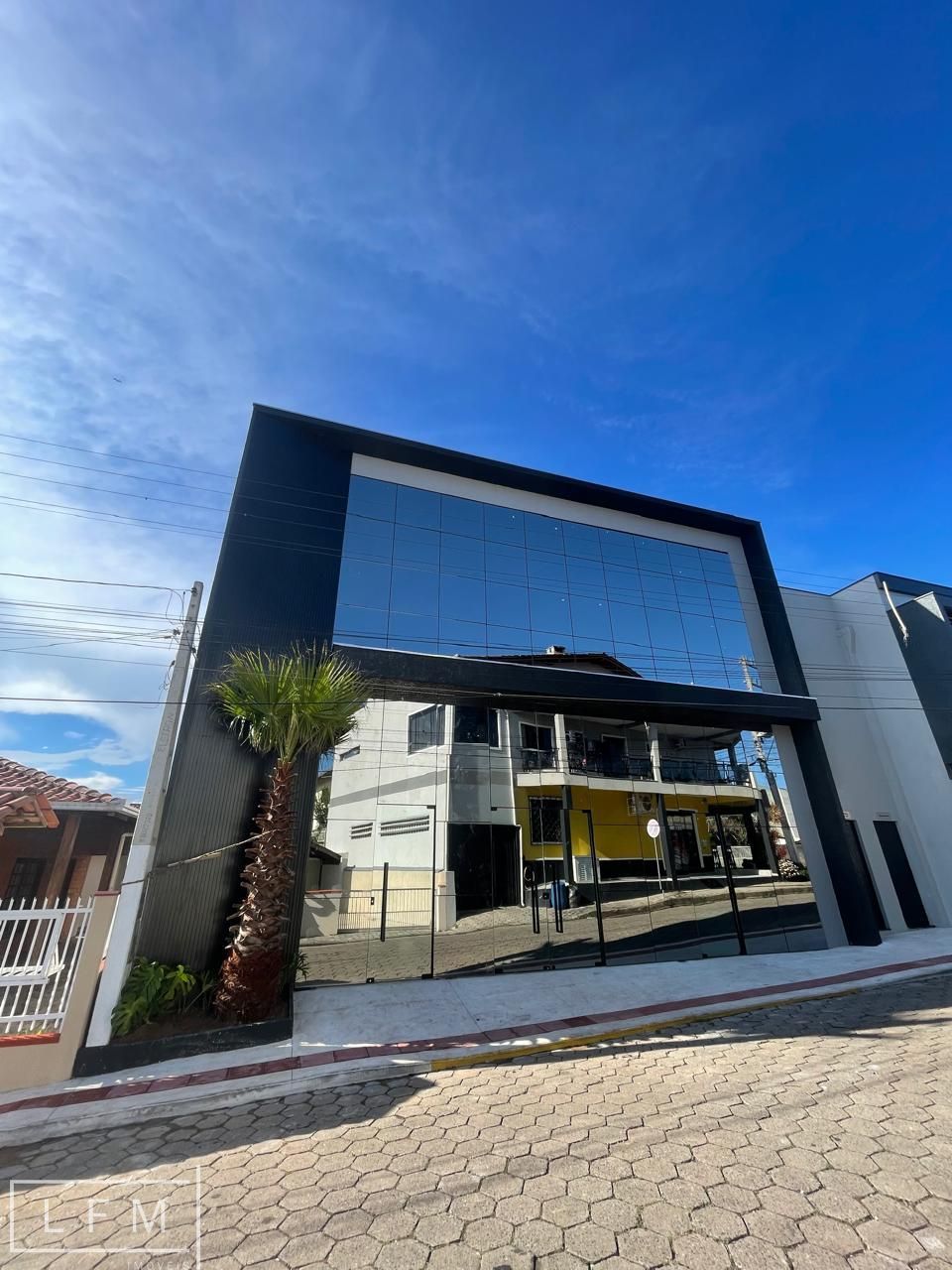 Depósito-Galpão-Armazém para alugar com 2 quartos, 600m² - Foto 2