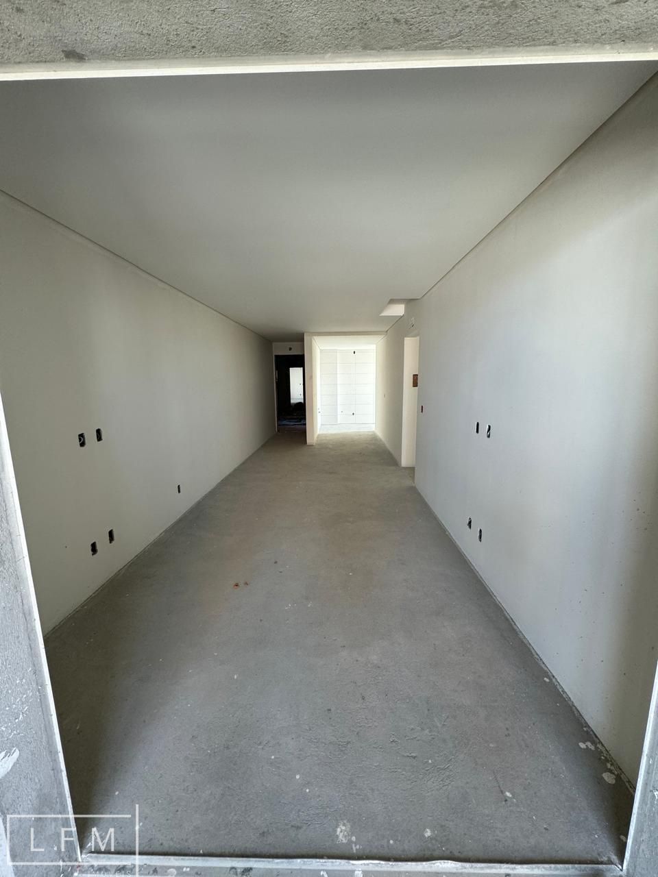 Apartamento à venda com 2 quartos, 78m² - Foto 24