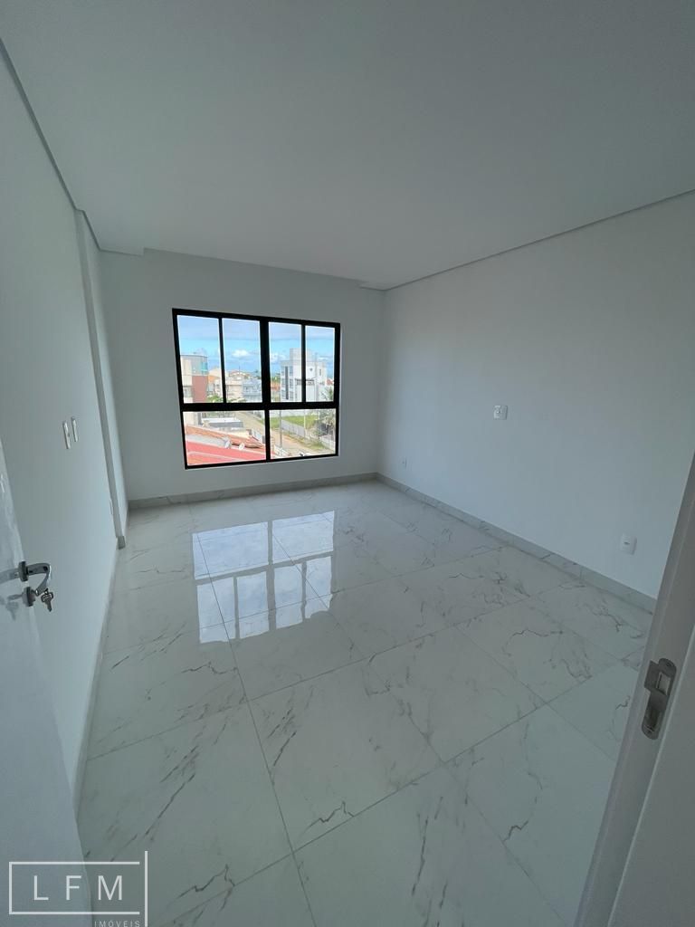 Apartamento à venda com 3 quartos, 125m² - Foto 19